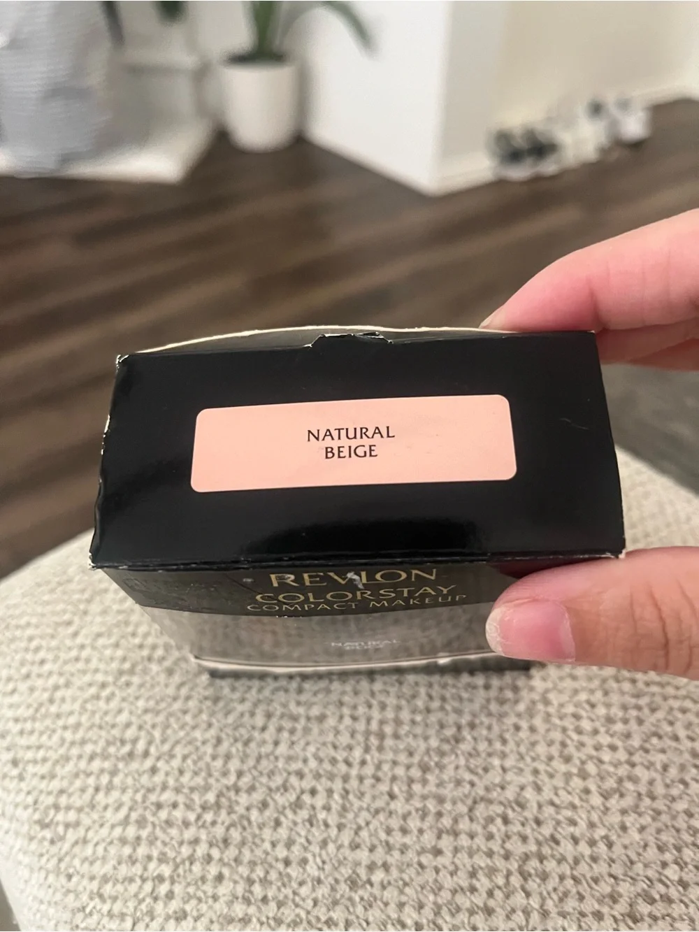 Revlon Colorstay Compact Makeup Oil Free SPF 25 NATURAL BEIGE  0.55 oz NIB